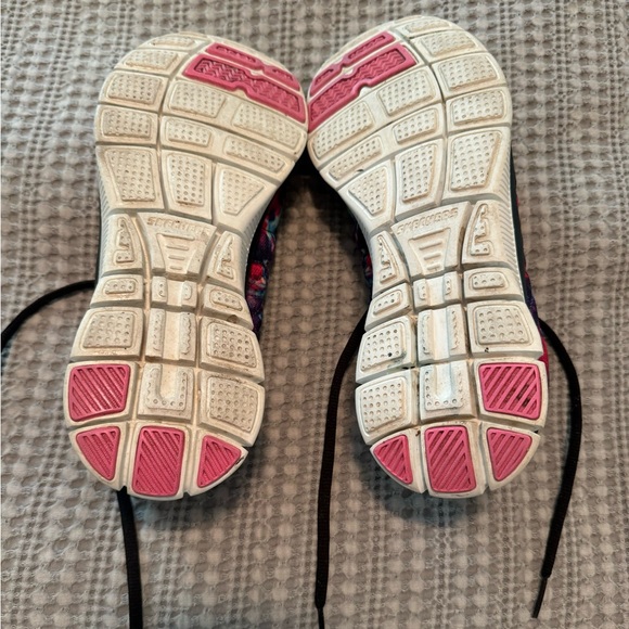 Women's Skechers Tie Dye Sketch-Knit Memory Foam Sneakers - Picture 7 of 7